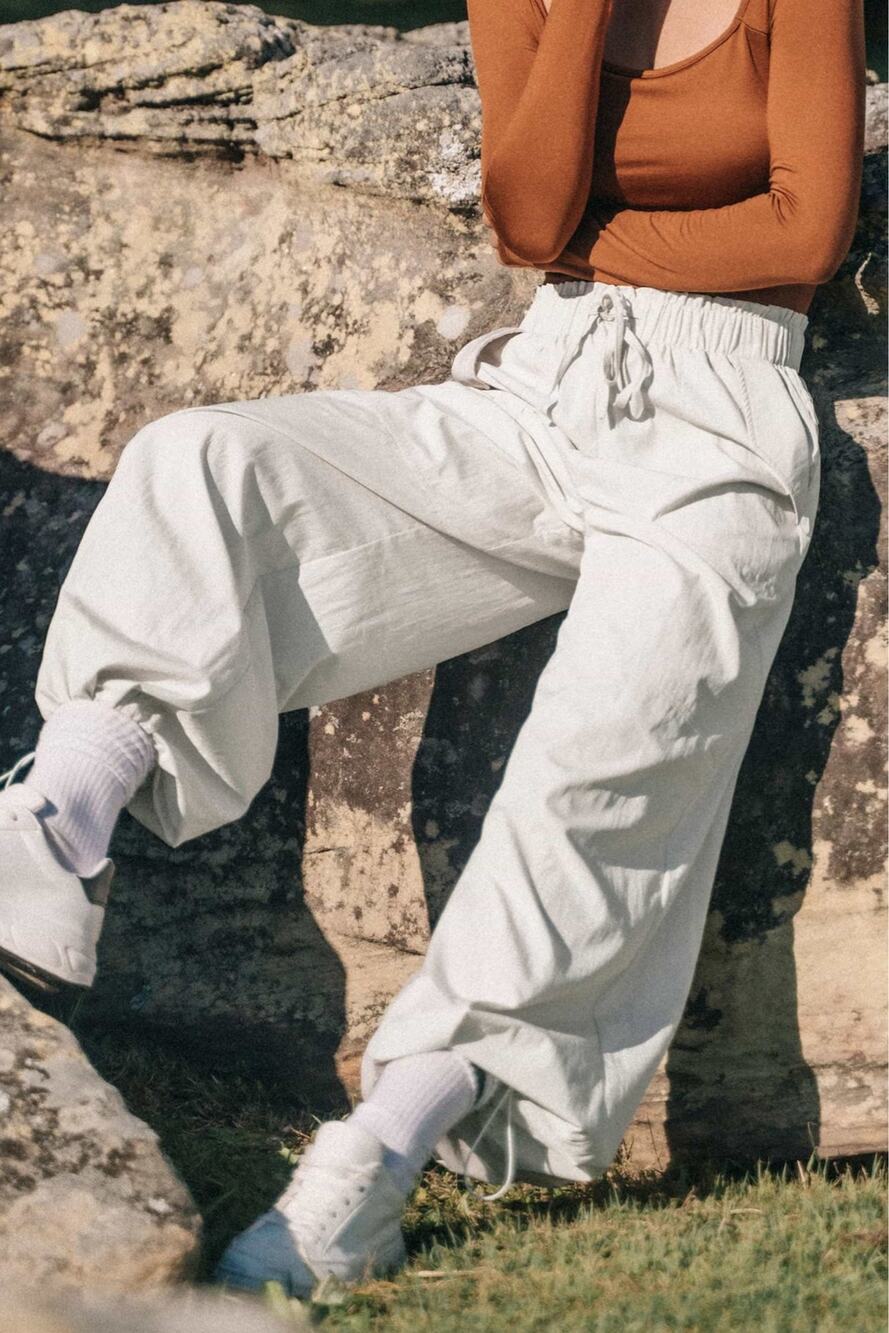 CUPSHE Size Small Light Beige Drawstring Adjustable Parachute Cargo Pants | NWT